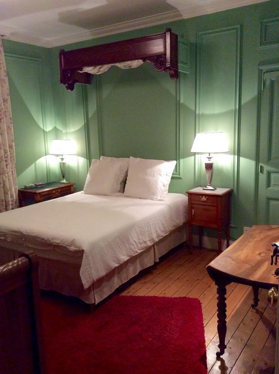 Hotel La Gougeonnais La Richardais Habitación foto
